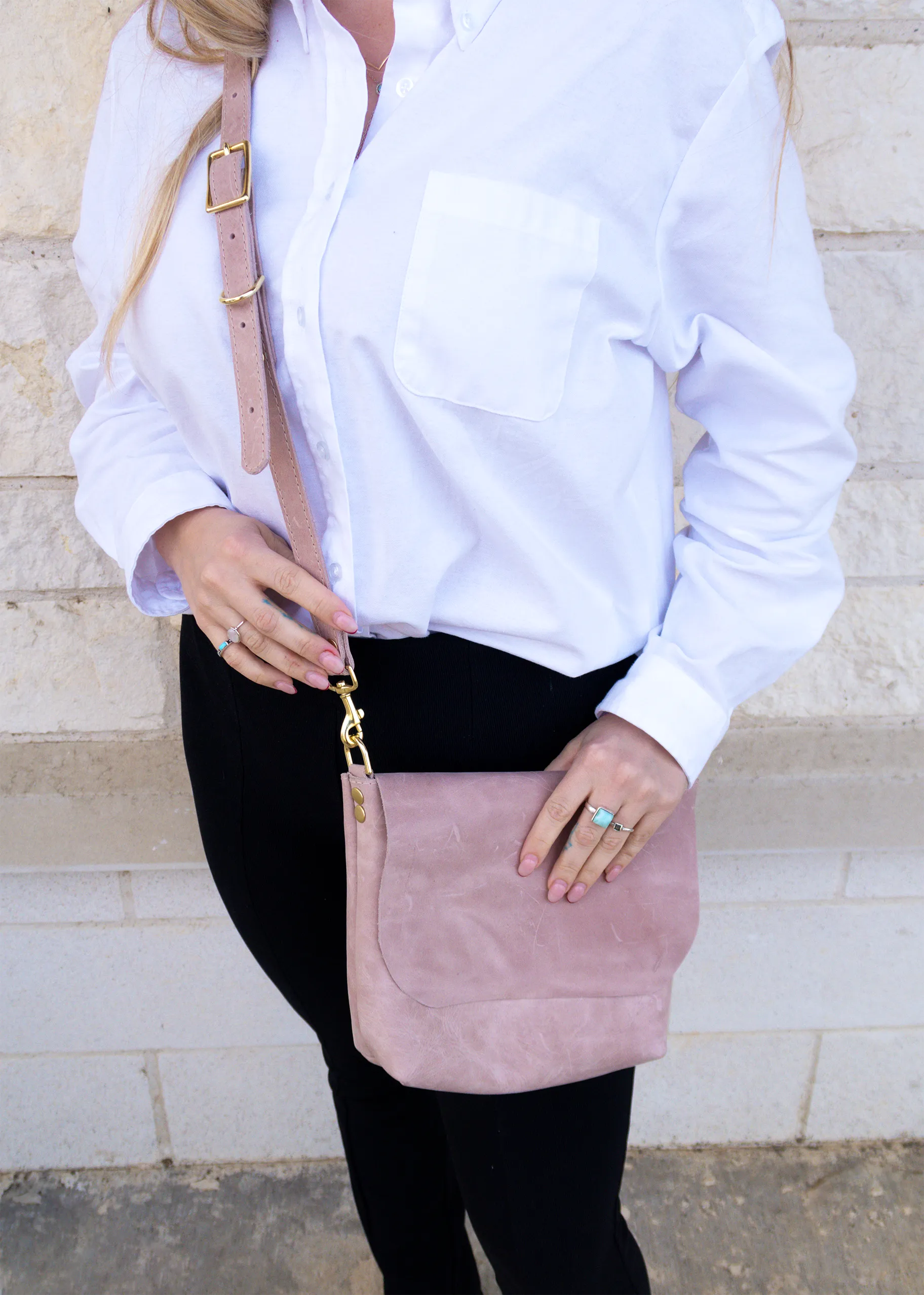 BLUSH ENVELOPE CROSSBODY