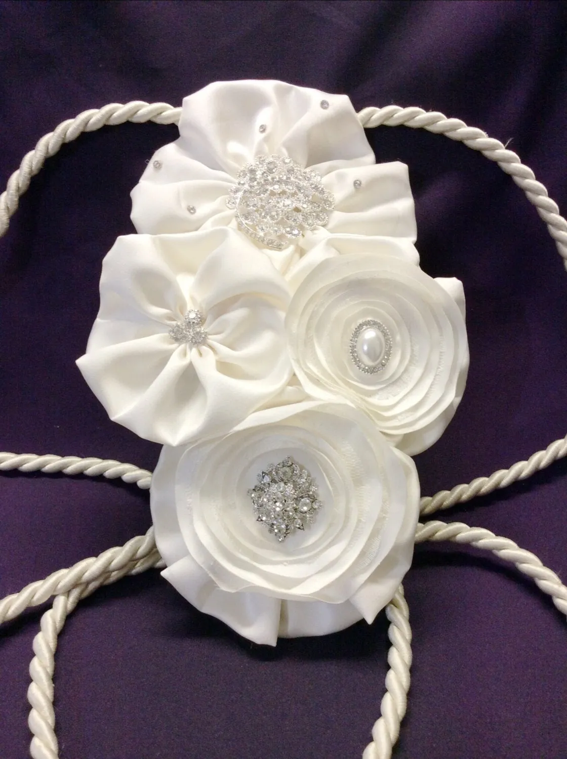 catholic wedding/wedding lasso/wedding rope lasso/lasso/with blush/dusty rose, champagne flowers and silver diamond brooches, pearls