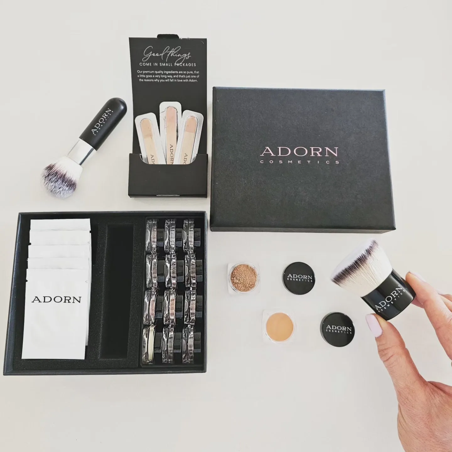 Discover Adorn Mineral Makeup Trial Box   Vegan Brushes