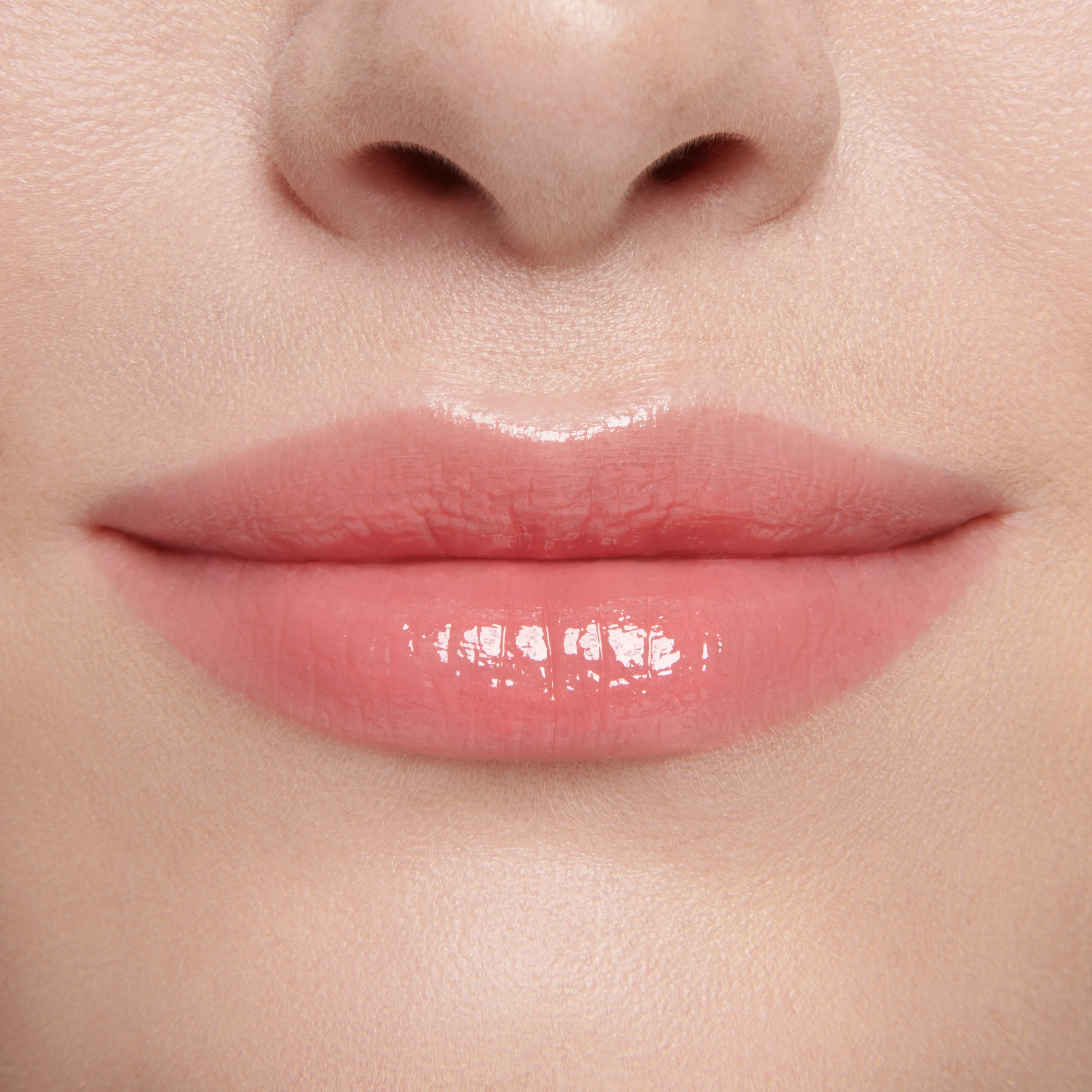 Go Lightly (Gloss Embrace Lip Gloss)