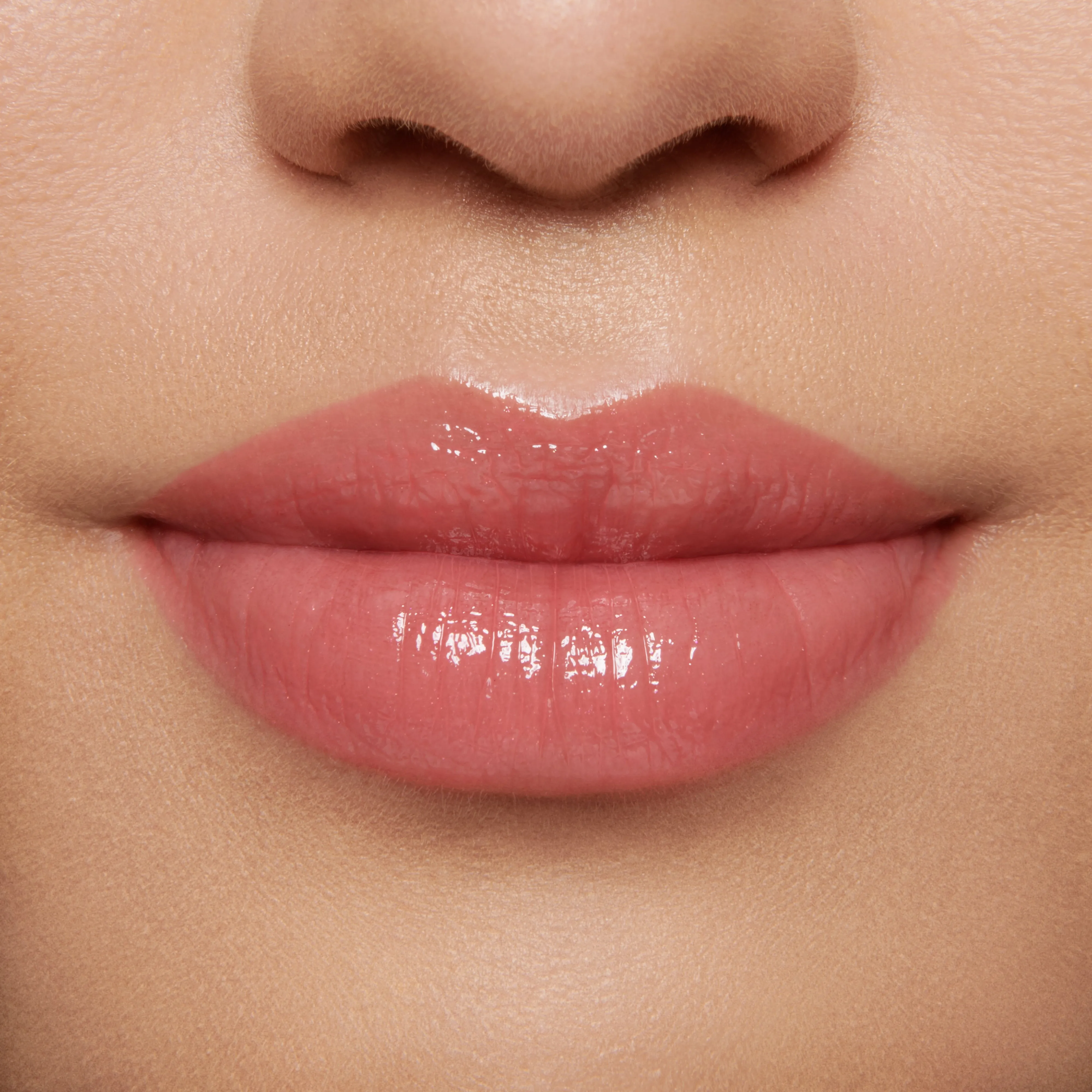 Go Lightly (Gloss Embrace Lip Gloss)